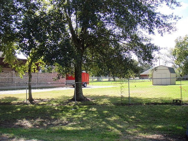 2nd image of 4261 Shelley Dr