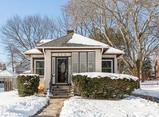 270 Hamilton Ave, Elgin, IL 60123