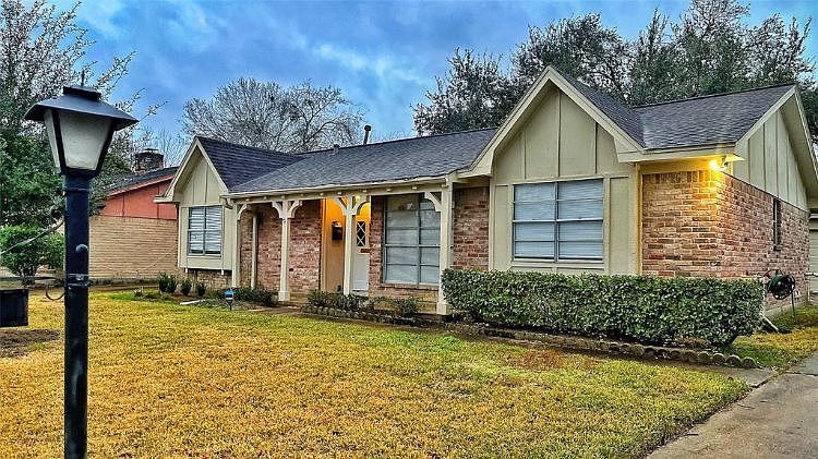 1st image of 9411 Willow Meadow Dr