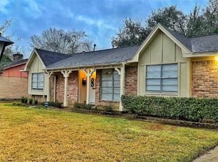 9411 Willow Meadow Dr, Houston, TX 77031