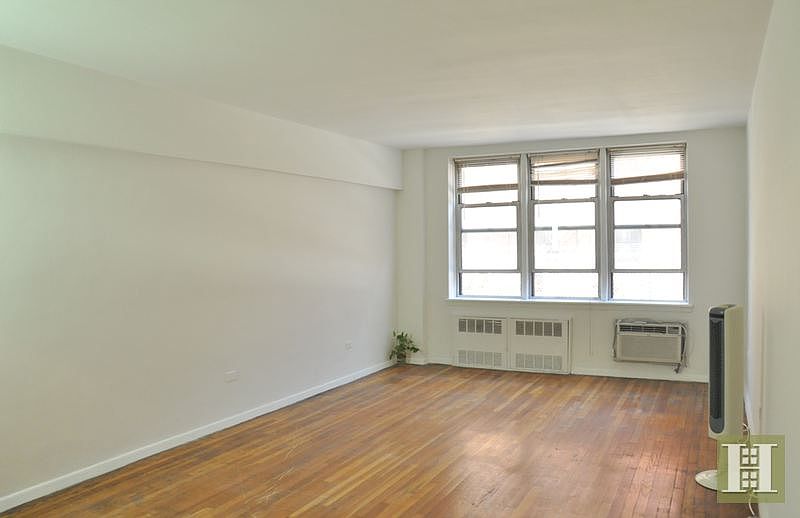 2nd image of 9411 59th Ave #B6