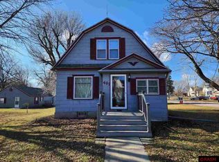 491 11th St, Lafayette, MN 56054