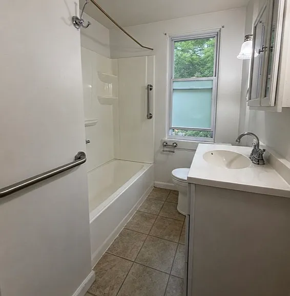 4140-4146 Dalewood St #4144 — Photo 7