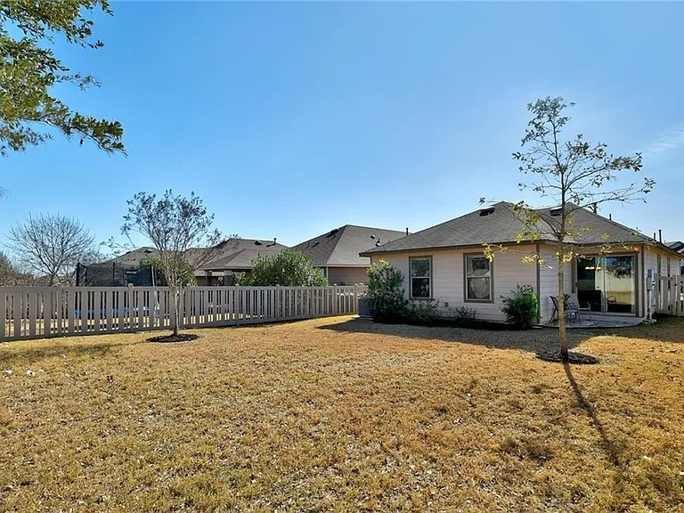 201 Edwin — Photo 21