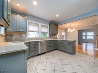 8 Baltusrol Pl #A, Summit, NJ 07901