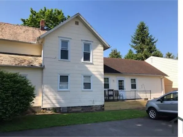 870 S Main St APT C, Amherst, OH 44001