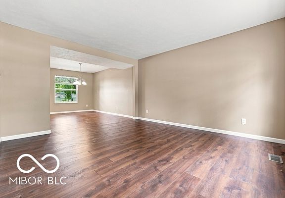 5th image of 3312 Azalea Ct