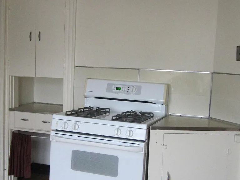 37 Dolphin Ave #2 — Photo 4