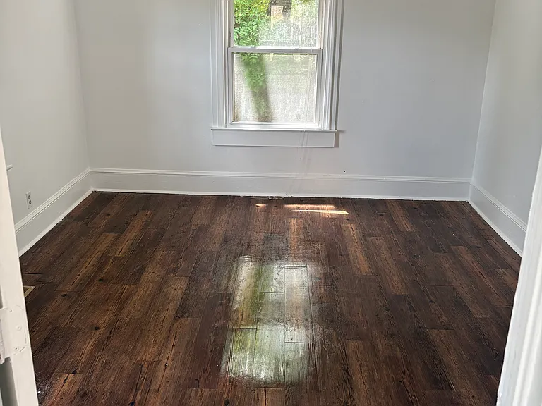 321 E Arlington Ave — Photo 5