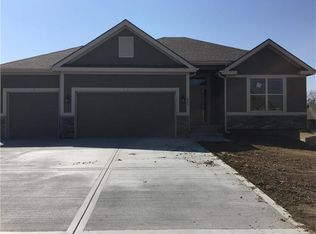 515 NW 110th Ter, Kansas City, MO 64155