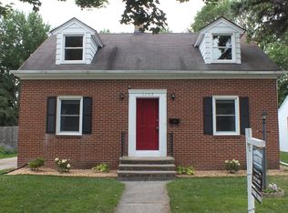 1137 Division St, Green Bay, WI 54303