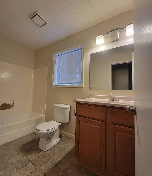 395 Van Dyke St — Photo 11