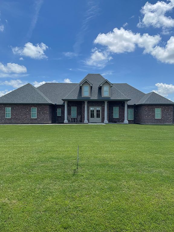 7013 Sidney Derouen Rd - Property Image