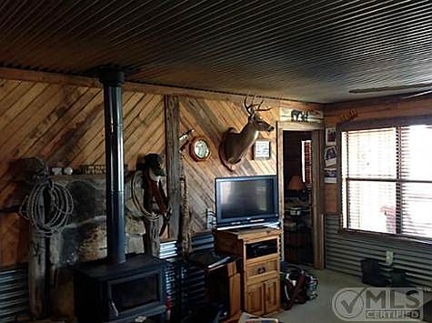 2nd image of 1001 County Road 137