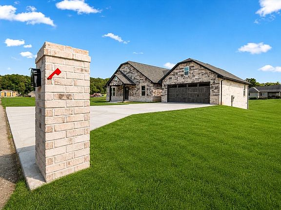 2nd image of 451 Madison Cir