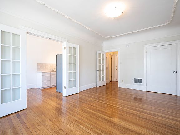 3rd image of 1801 Turk St #5