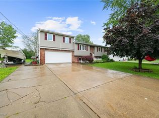 4222 Diane Dr, Ashtabula, OH 44004