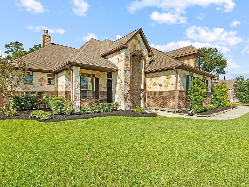 1st image of 40687 Damuth Dr