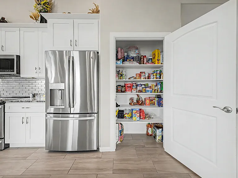 208 S Montgomery Pl — Photo 12