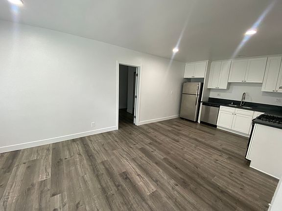 3rd image of 930 N Freeman Ave #1