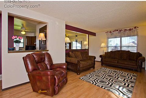 3rd image of 3501 Columbine Ct