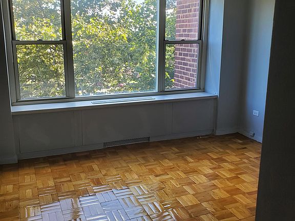 4th image of 188-49B 71st Cir #B