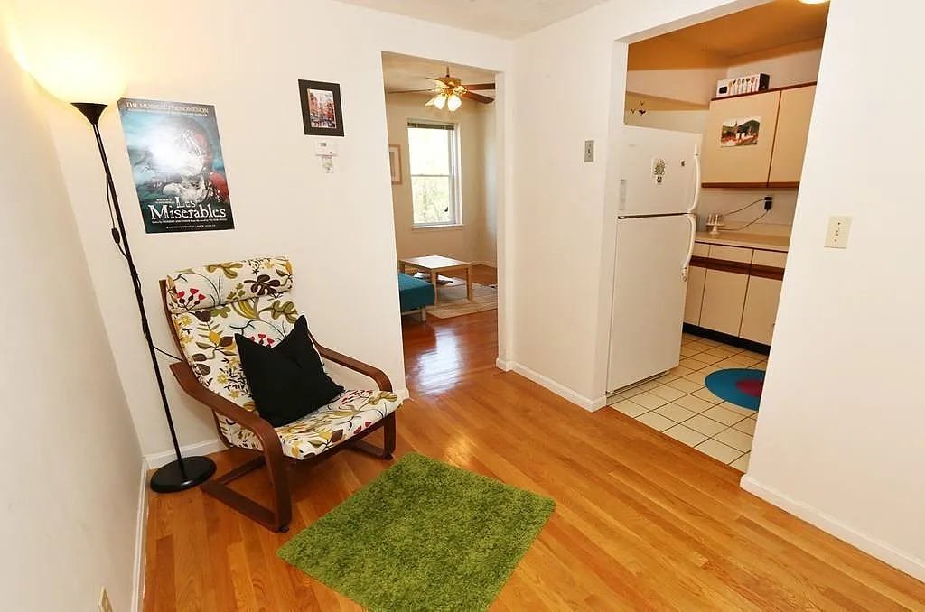 Building Photo - 1409 Commonwealth Ave #402
