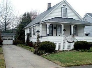 854 E 207th St, Euclid, OH 44119