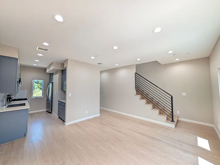 MJM Riverside, LLC — Photo 2