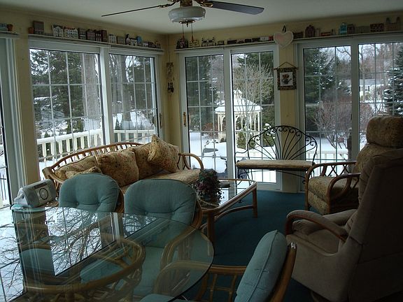 SUN ROOM
