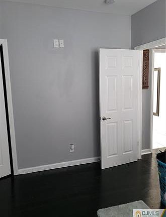 5th image of 286 Ogden St #D8