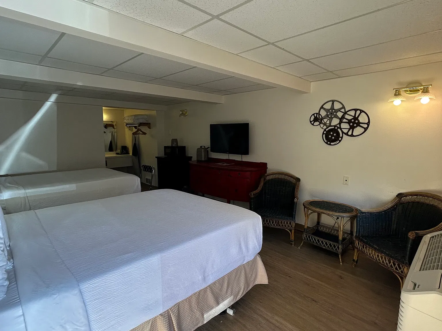 1 bed, $1,000 — Photo 4