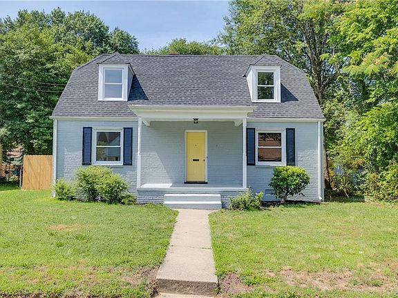 2nd image of 3709 Moody Ave