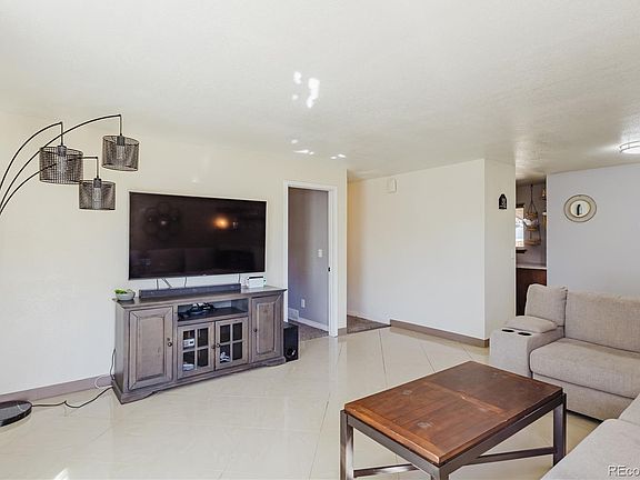 4th image of 7940 Hooker Street