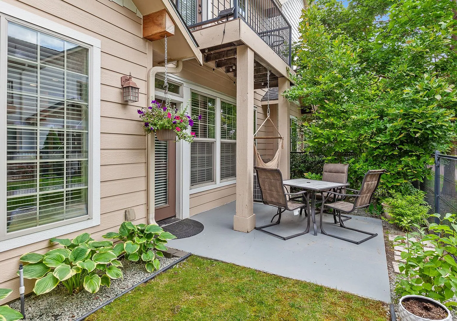 Townhome in CDA — Photo 4