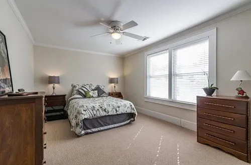 1304 Northview Ave NE #TOP FLOOR — Photo 4