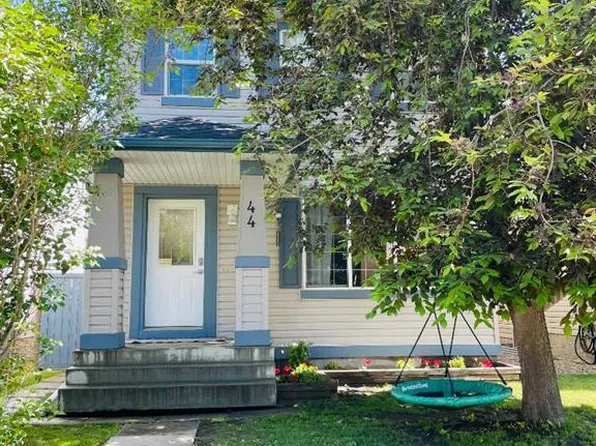 44 W Everridge Way SW, Calgary, AB T2Y 4S7
