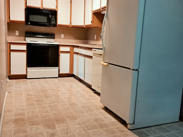 3526 Avenue A #H — Photo 10