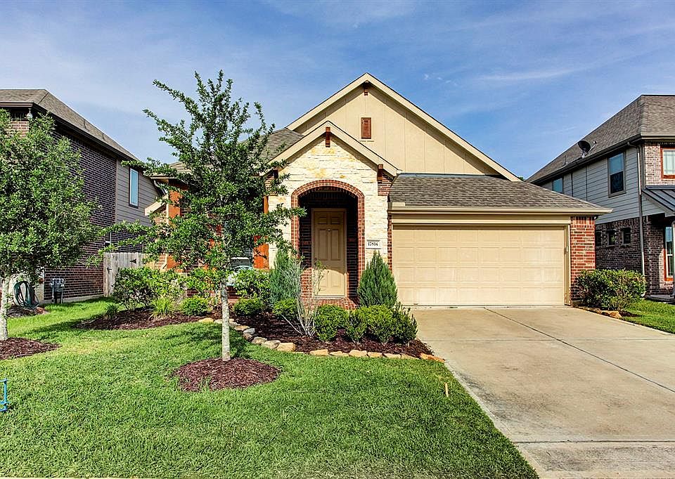 1st image of 17814 Logans Pine Dr