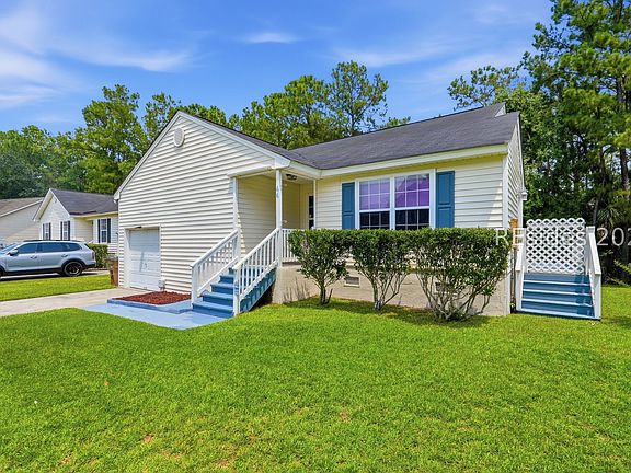 2nd image of 44 Leeward Drive