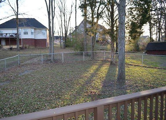 2nd image of 410 Parrish Hl