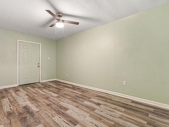 2nd image of 1113 Orange Blossom Ln APT 7