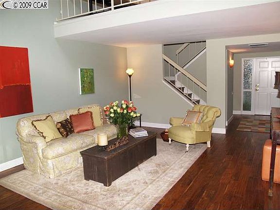2nd image of 1718 Saint Andrews Dr