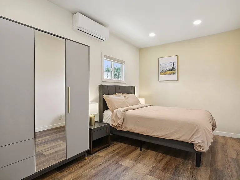 540 W Avenue 28 — Photo 31