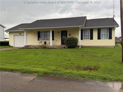 643 University Ln, Point Pleasant, WV, 25550