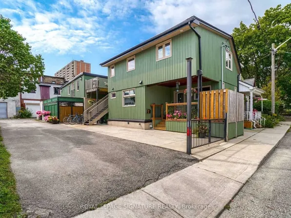 23 Abbs St, Toronto, ON M6K 1M5