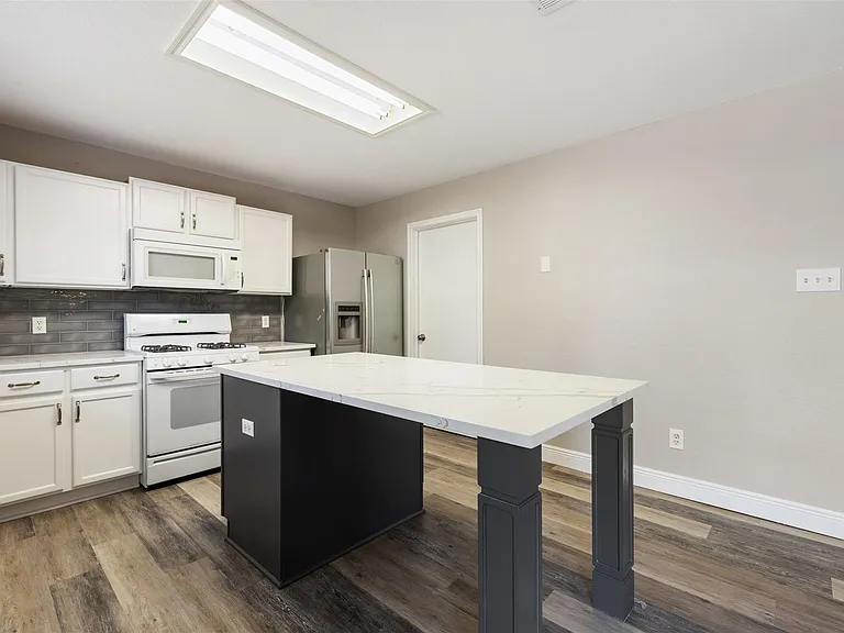 1809 Vanderhill Cv — Photo 16