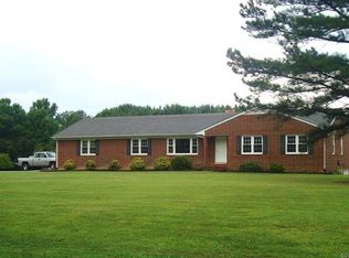 4540 Cralles Rd, Amelia Court House, VA 23002