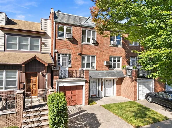 864 E 12th St, Brooklyn, NY 11230