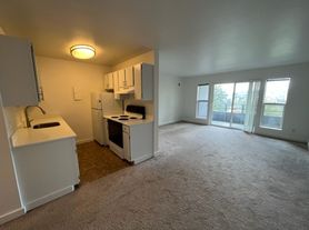 Vuemont - Renovated Modern Apartments - Renton